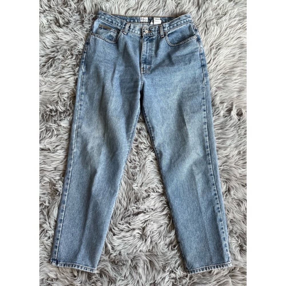 Calvin Klein High Rise Jeans - Picture 2 of 10